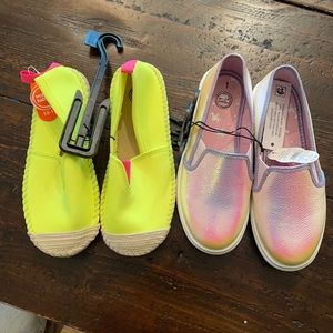 NWT girls shoes size one perfect for spring break or warm vacation